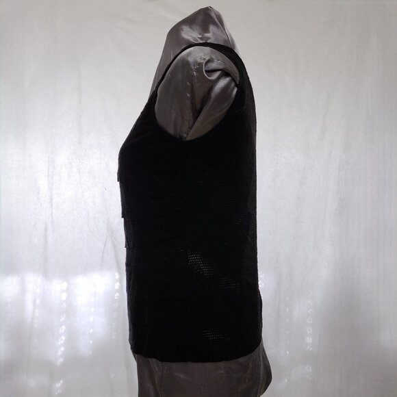 Black Layered sleeveless Ruffle Lace Blouse with Floral Motif - Picture 5 of 9